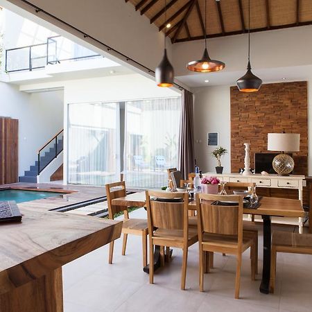 Maxwell Legian Villa Exterior photo